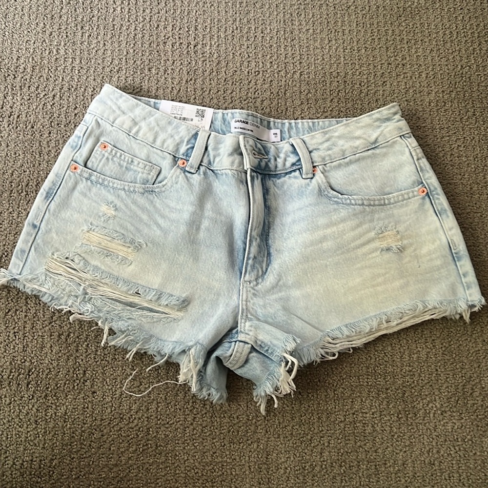 BRAND NEW Garage Jean shorts